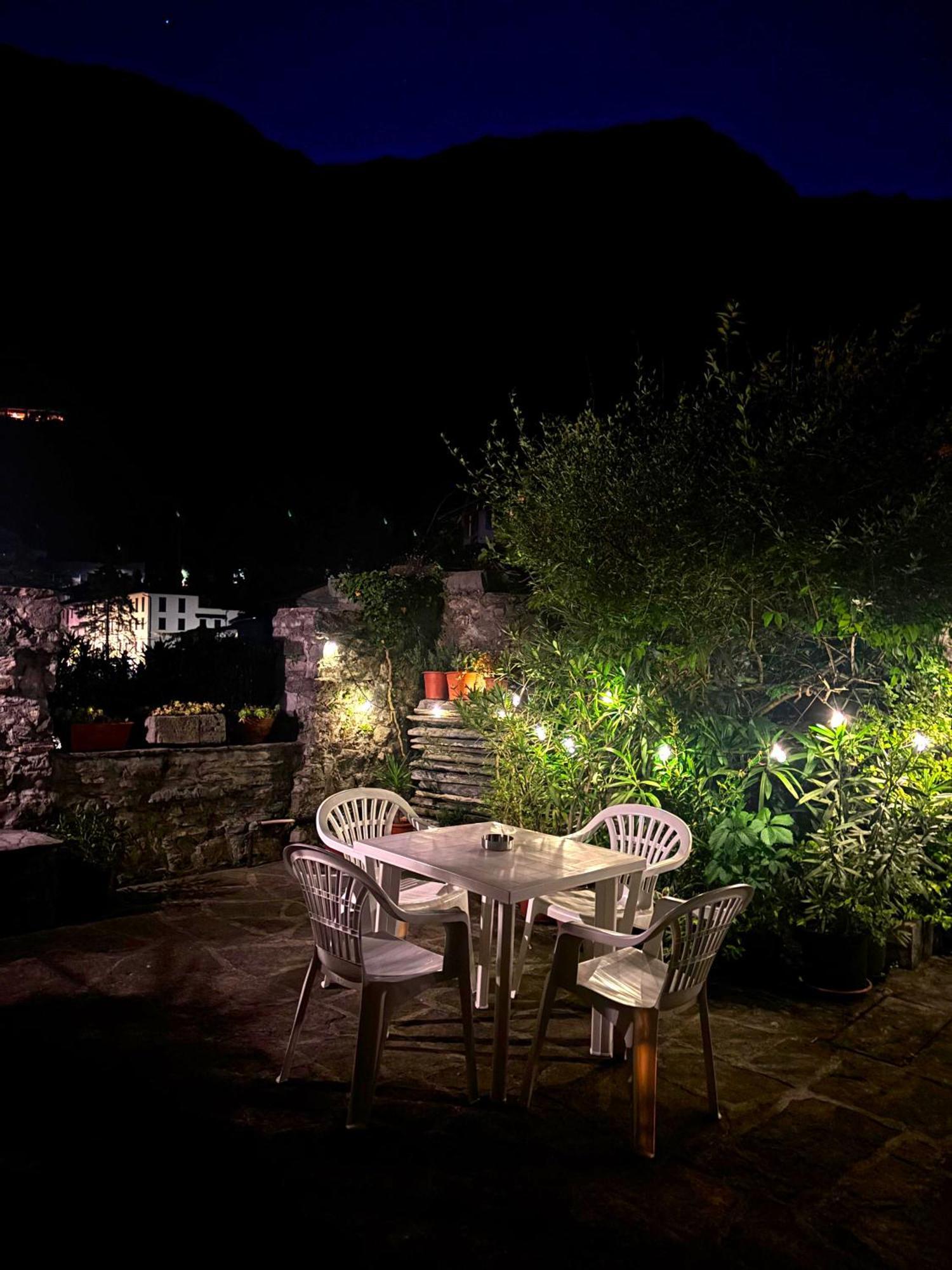 Riva Bianca Castle Holiday Home Lierna Kültér fotó
